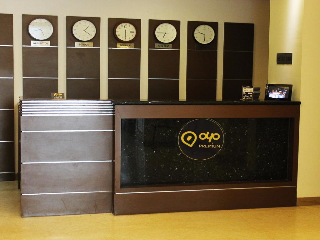 Отель Oyo Premium Kaushambi Indirapuram Экстерьер фото