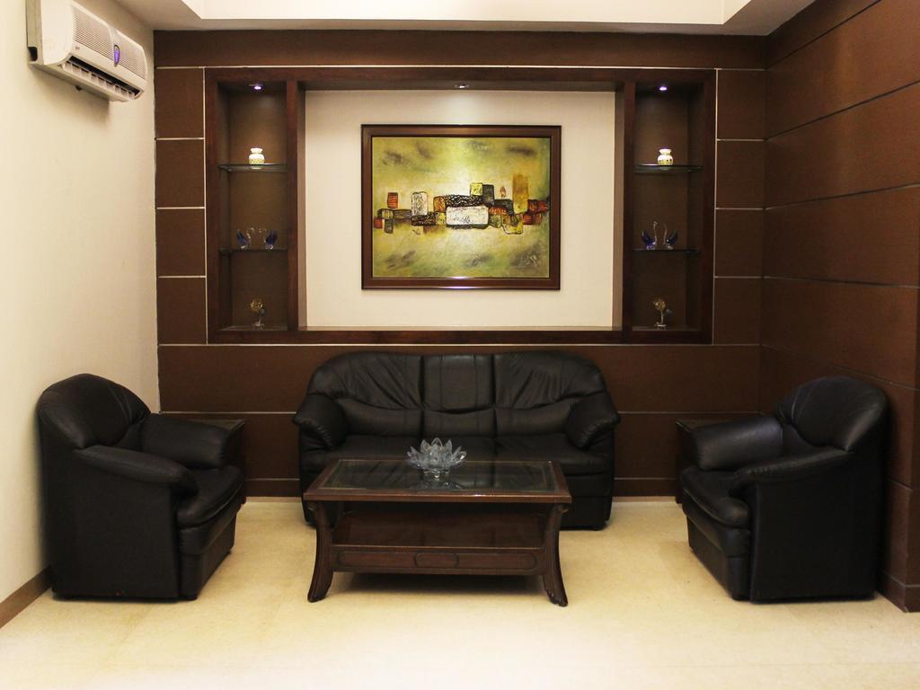 Отель Oyo Premium Kaushambi Indirapuram Экстерьер фото