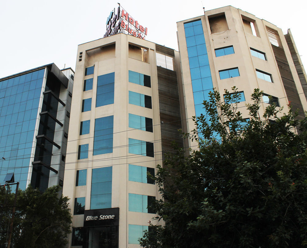 Отель Oyo Premium Kaushambi Indirapuram Экстерьер фото